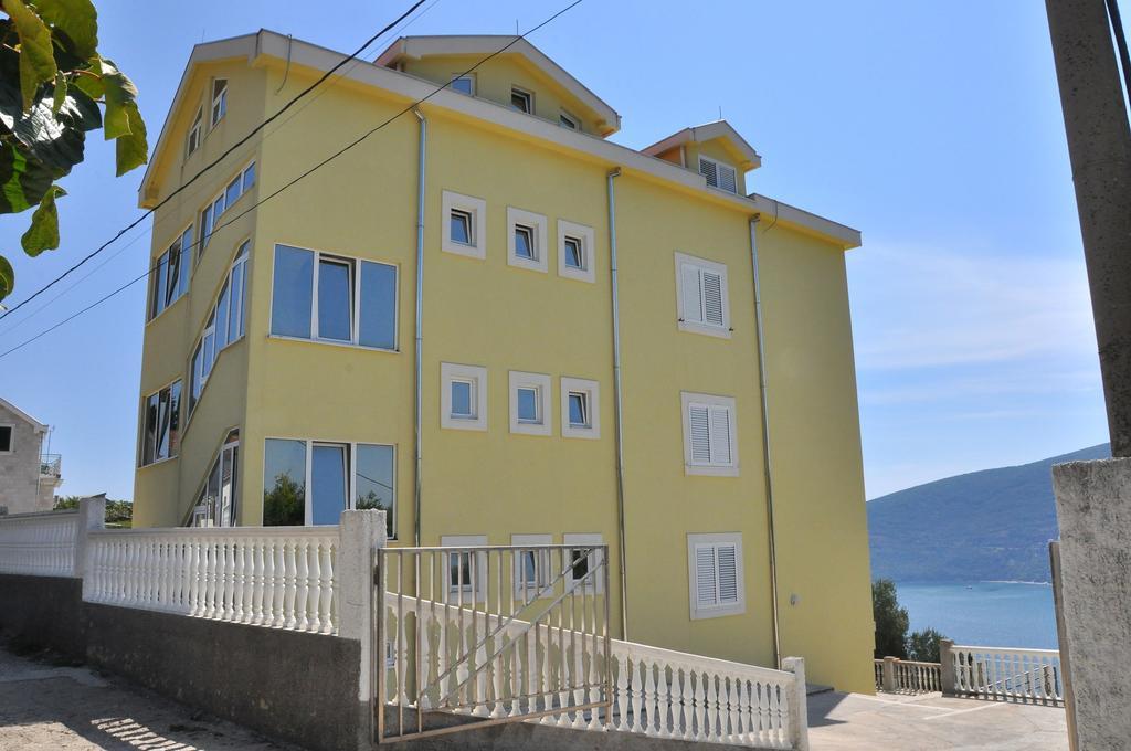 Apartment Bayer Herceg Novi Ngoại thất bức ảnh